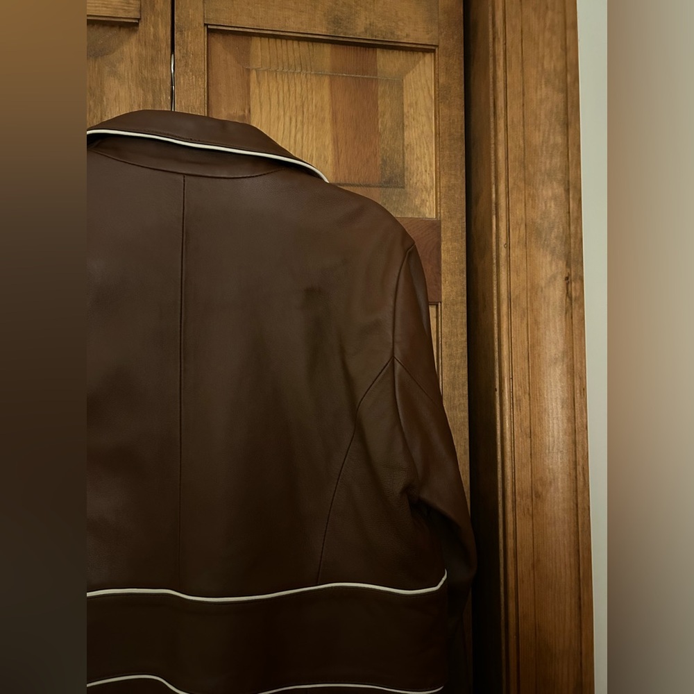 Wilson’s Leather Women’s XL Y2K Inspired Brown Leather Jacket W/ Blue Interior - Picture 11 of 16